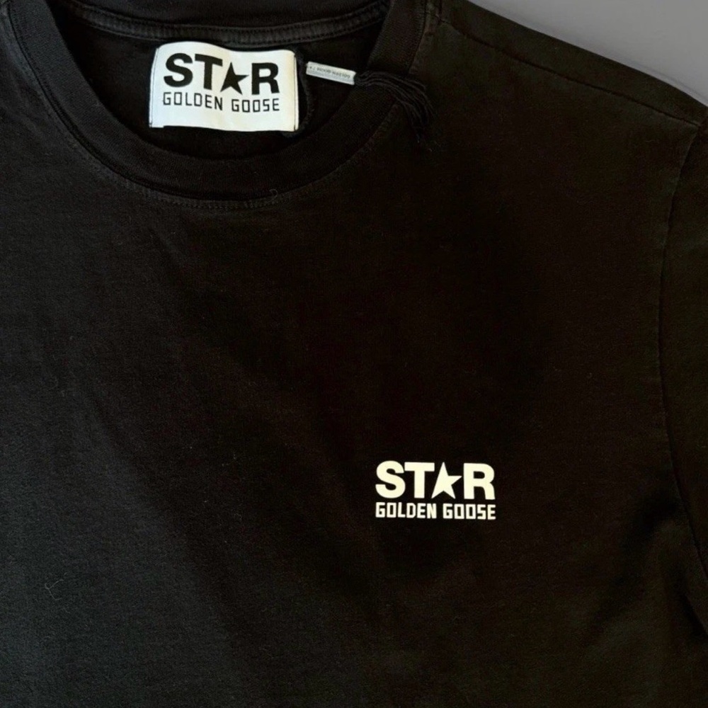 Golden Goose Men's black T-shirt with contrasting white logo and star XS